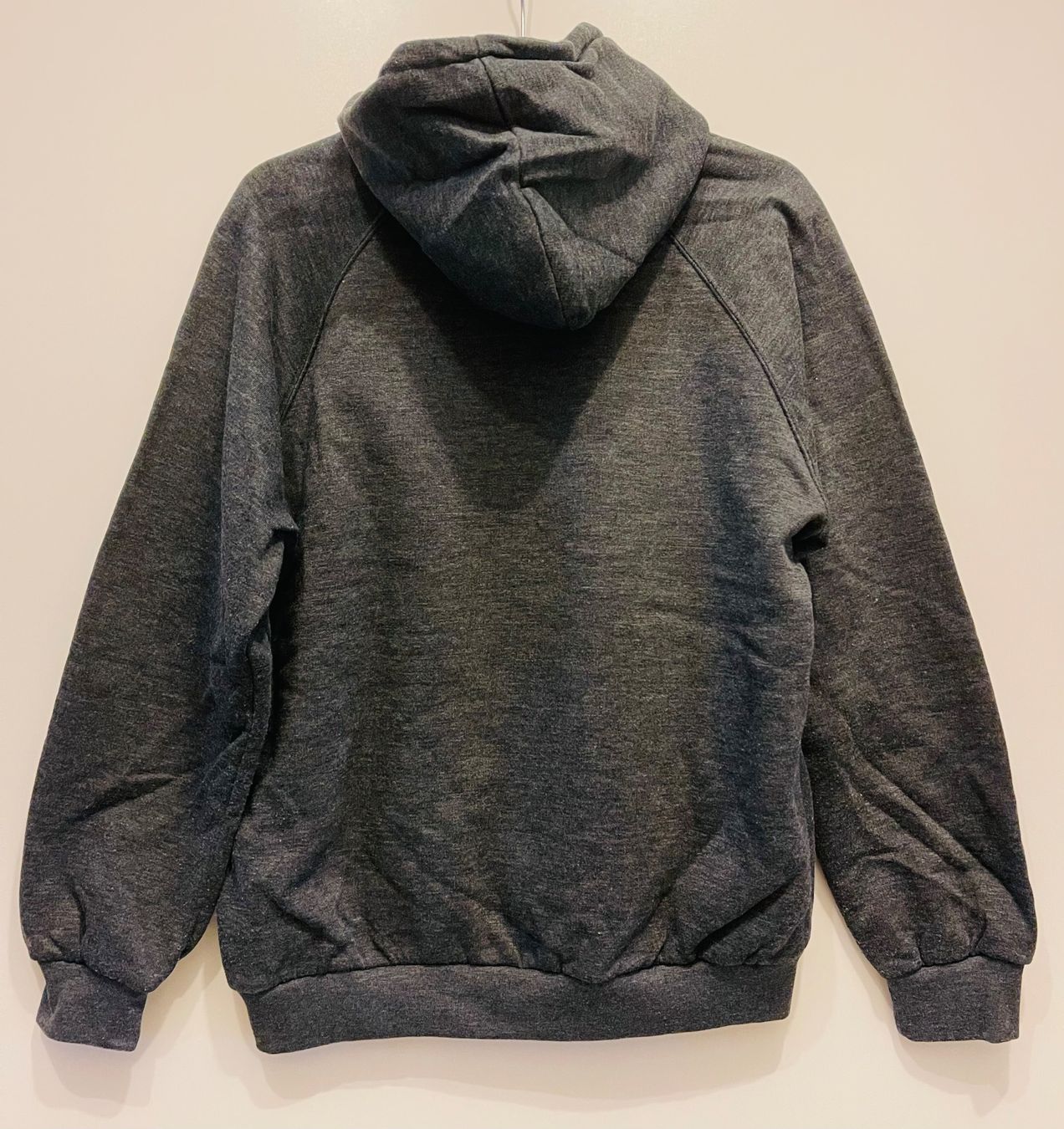 Maglioni & Felpe: Hoodie sweat pull homme, anthracite, taille S – Nuovo e nell'imballaggio originale da Genève venduto da OnSale 1