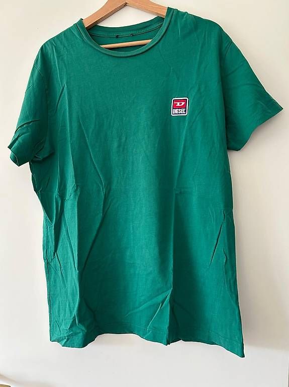 Diesel T-shirt: Diesel T-Shirt grün – Nuovo (secondo la descrizione) da Muttenz venduto da anj_2qy5