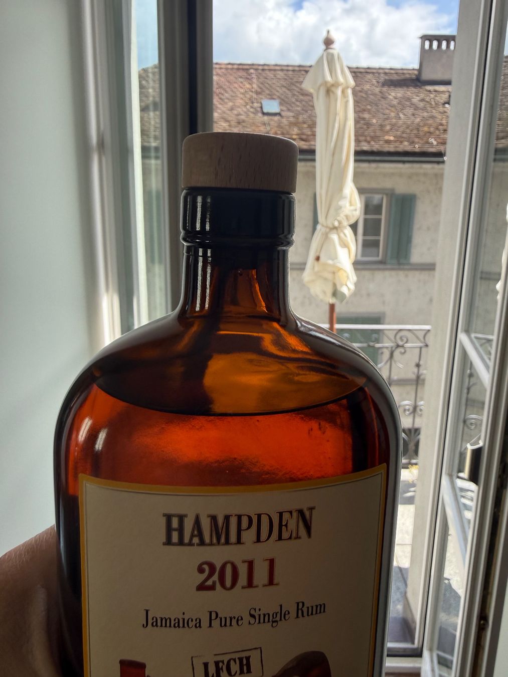 Bevande alcoliche: Hampden Rum Kult-Abfüller Velier - Offene Flasche – Usato da Rapperswil SG venduto da islayfan 2