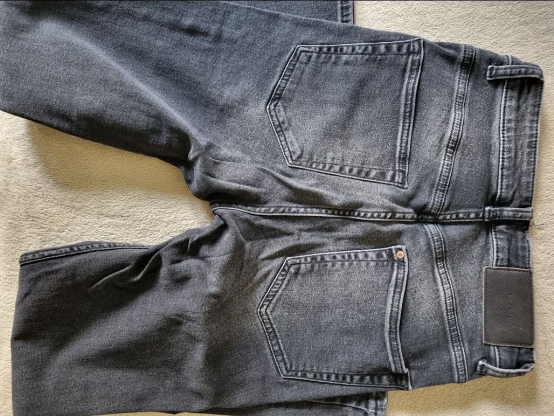 H&M Jeans: H&M Skinny Jeans, Grösse 27 – Usato da St Gallen venduto da vir_5kgt 5