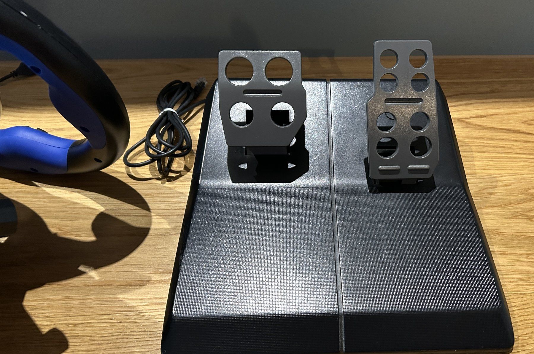 Logitech Manettes: Logitech Driving Force USB Lenkrad - PS2 - PC – D'occasion à Liebefeld par Eaglewings5 4