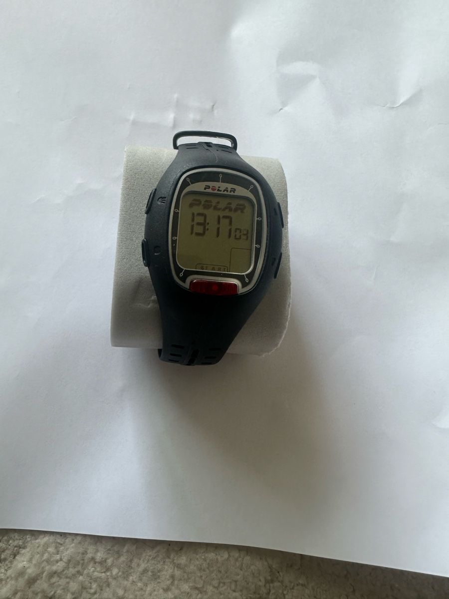 Polar Montres: 2 Montres Polar – D'occasion à Lausanne par rob_5f9q 1