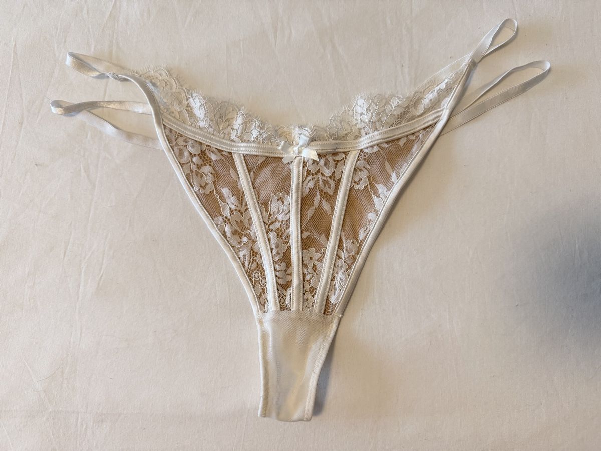 Hunkemöller Altra biancheria intima: String Tanga Spitzenoptik Weiss Grösse L – Nuovo (secondo la descrizione) da Au ZH venduto da FMRF