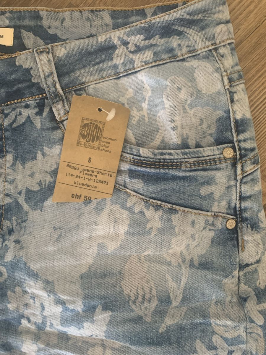 Jeans: Shorts – Neuf (Voir description) à Emmen par ama_8wmn 4