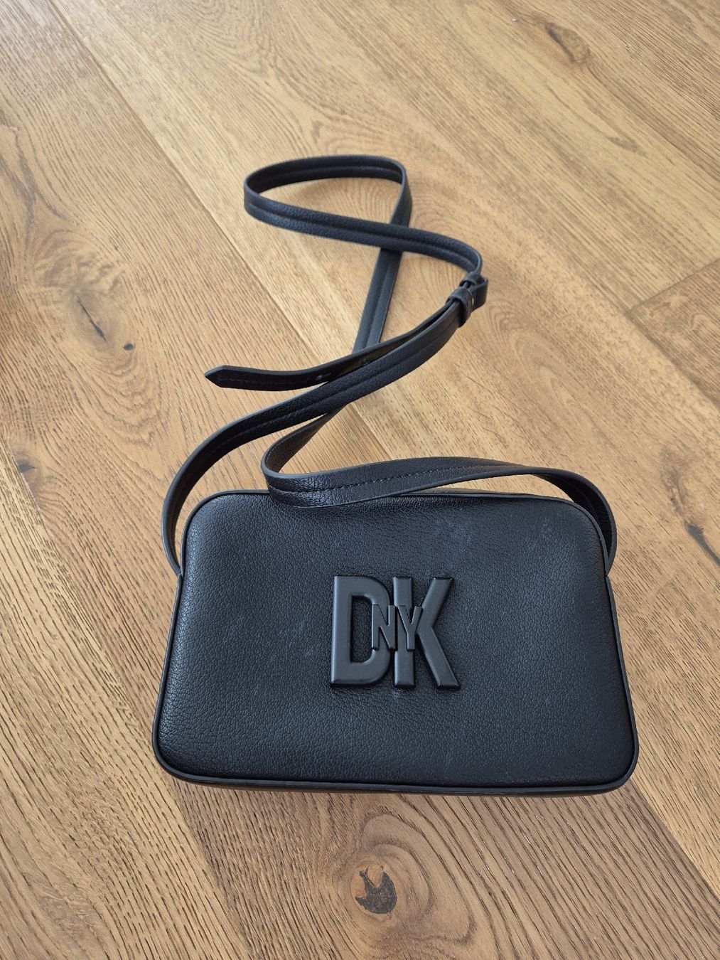 Borse da donna: DKNY Umhängetasche – Usato da Staufen venduto da lenzi17