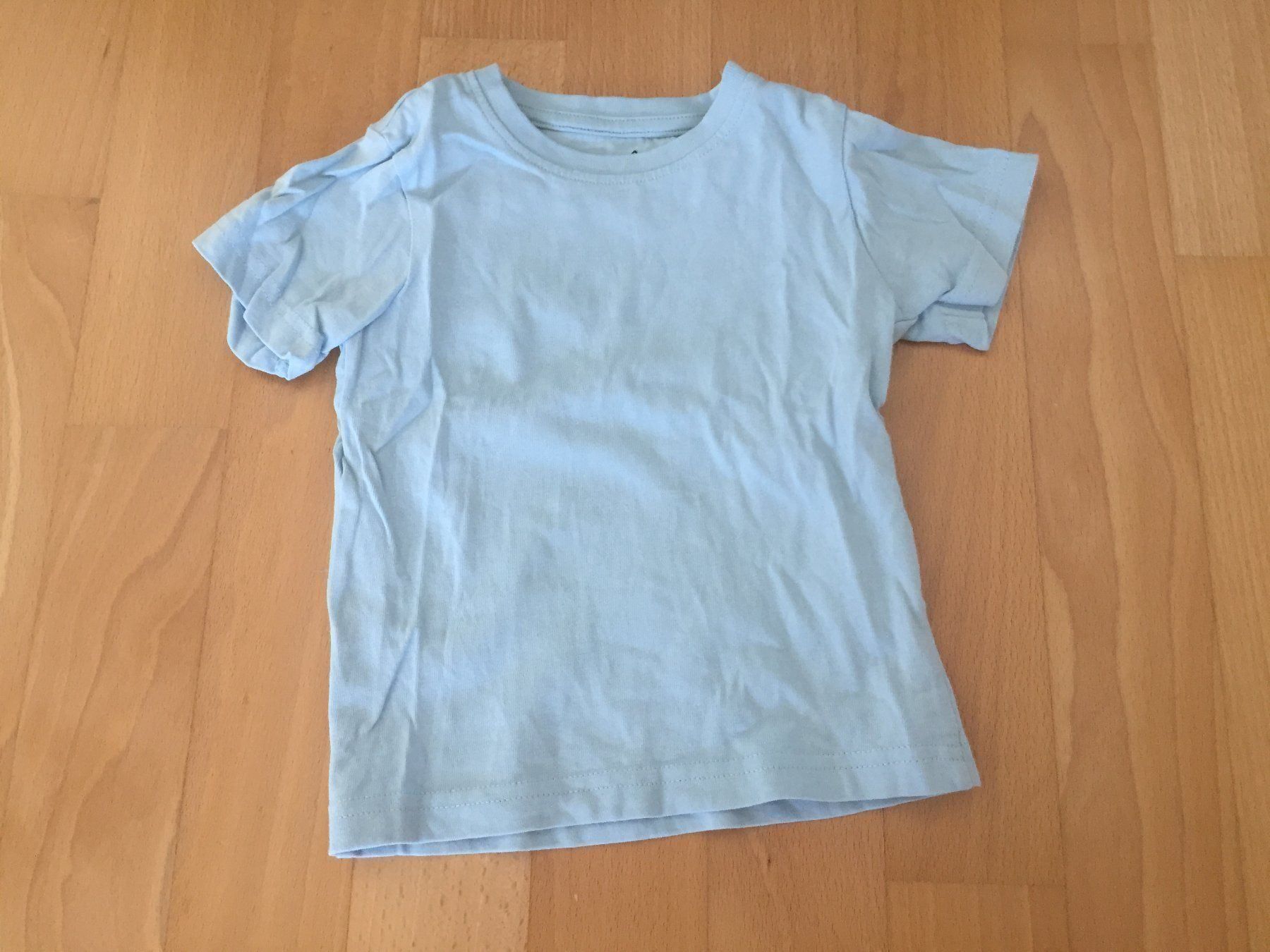 T-shirt: T-Shirt kurzarm hellblau "Smile" – Usato da Muttenz venduto da Juvenile33