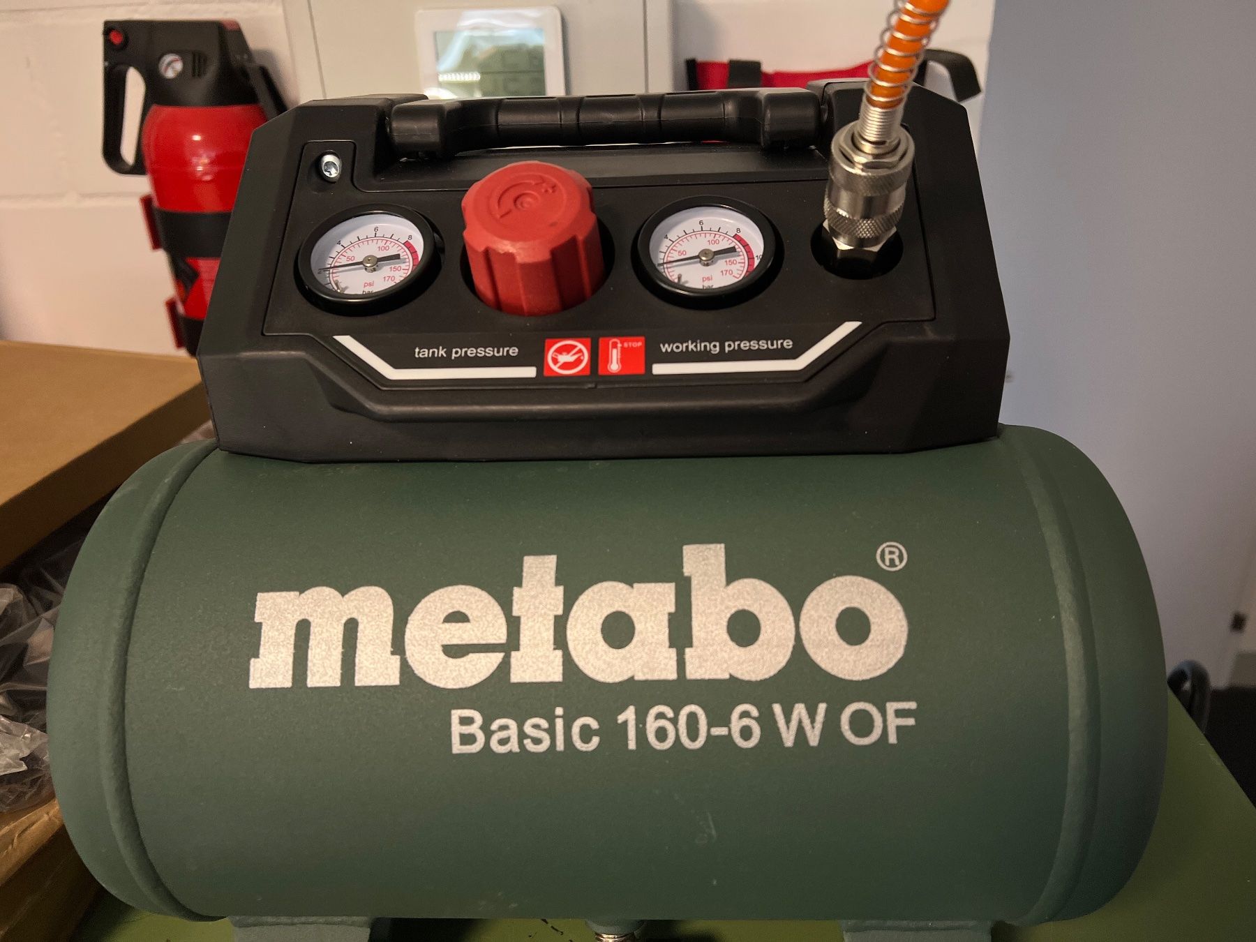 Metabo Compresseurs: Kompressor Metabo Basic 160-6 W OF – D'occasion à Brütten par mcstern