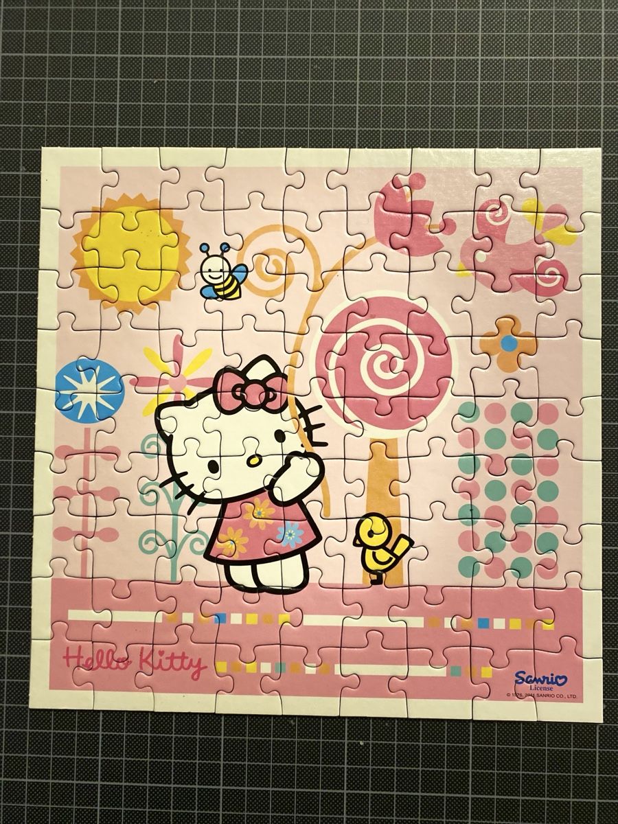 Puzzle: 4 HELLO KITTY Puzzle, SANRIO im Koffer – Usato da Niederbüren venduto da funkel06 1