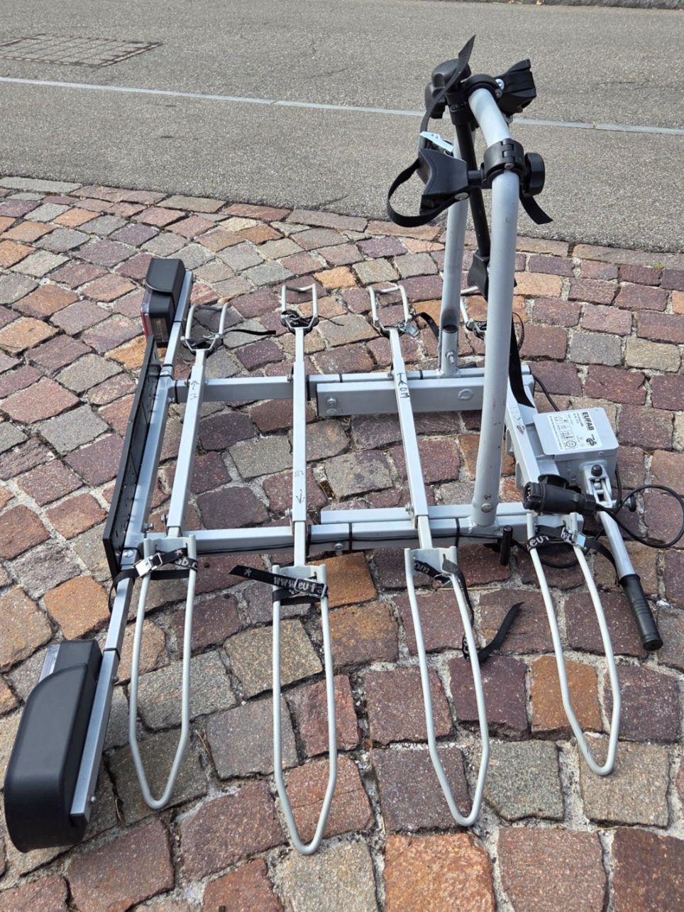 Travi: Veloträger 4-Fach – Usato da Ennetbaden venduto da Bellina 1
