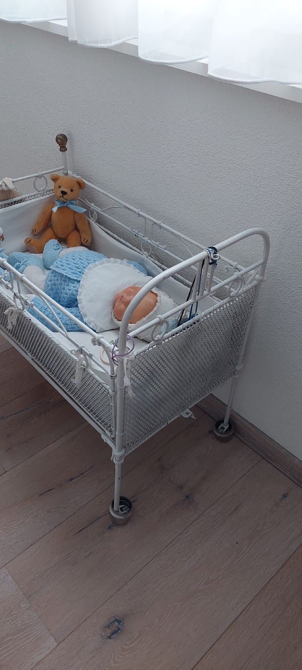 Bambole: Antikes Puppenbett – Usato da Muri AG venduto da nindo1 1