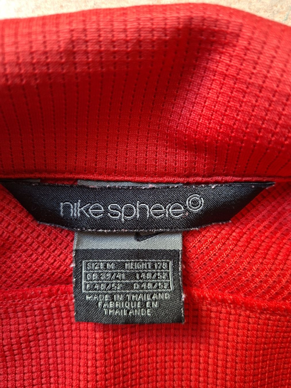Nike Magliette Polo: Rotes Nike Sphere Poloshirt, Grösse M – Usato da Klingnau venduto da vollmond36 2