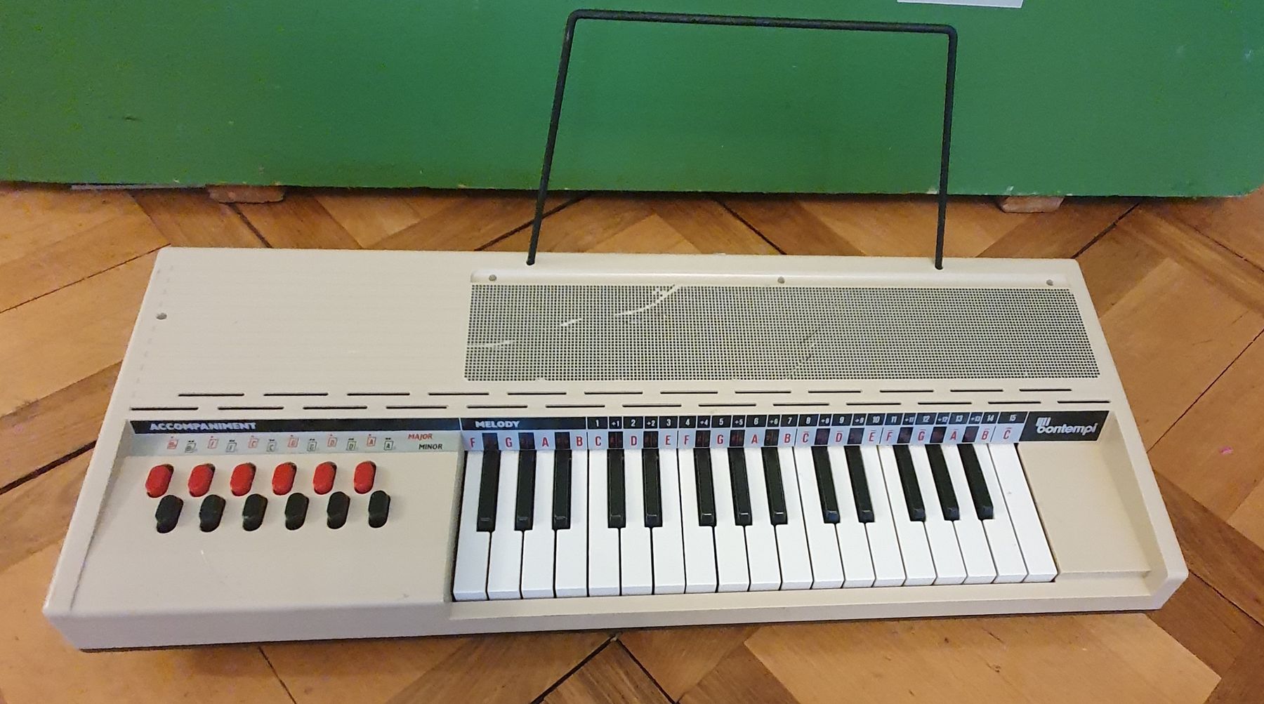 Bontempi Musikinstrumente: BONTEMPI BN8 ORGAN – Gebraucht aus Pfäffikon ZH von edwinstarr1