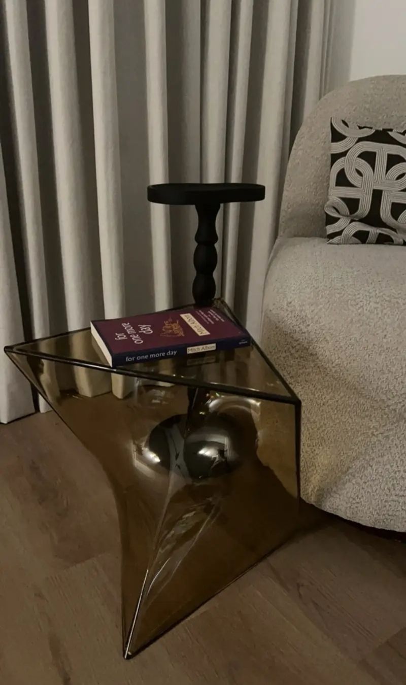 Comodini: Moderner Plexi Beistelltisch  Top Zustand – Usato da Brig venduto da pra_b5r9 2