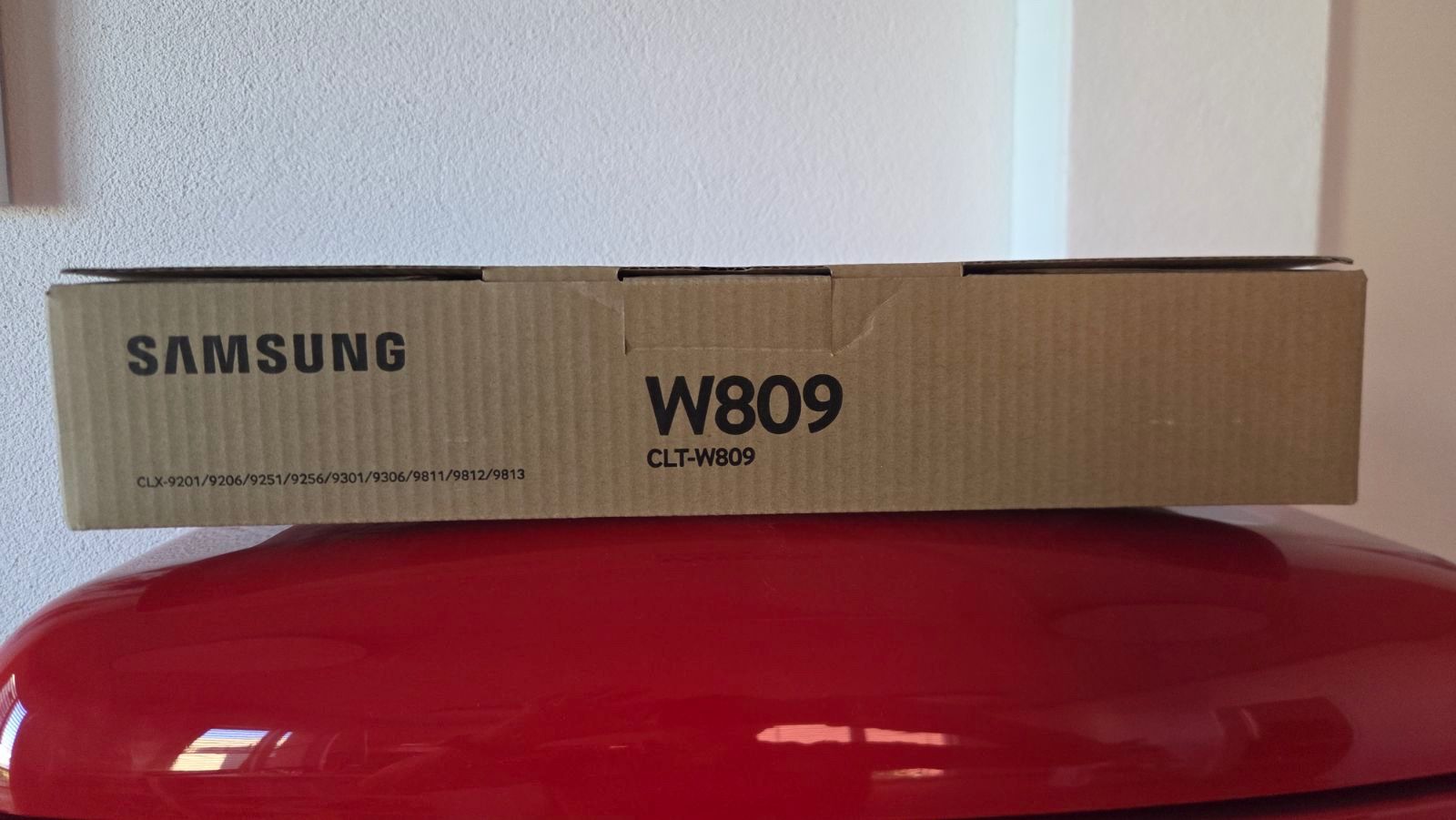 Samsung Cartouches & Toner: Resttonerbehälter W809 Samsung – Neuf avec emballage d'origine à Baar par fri_djn6