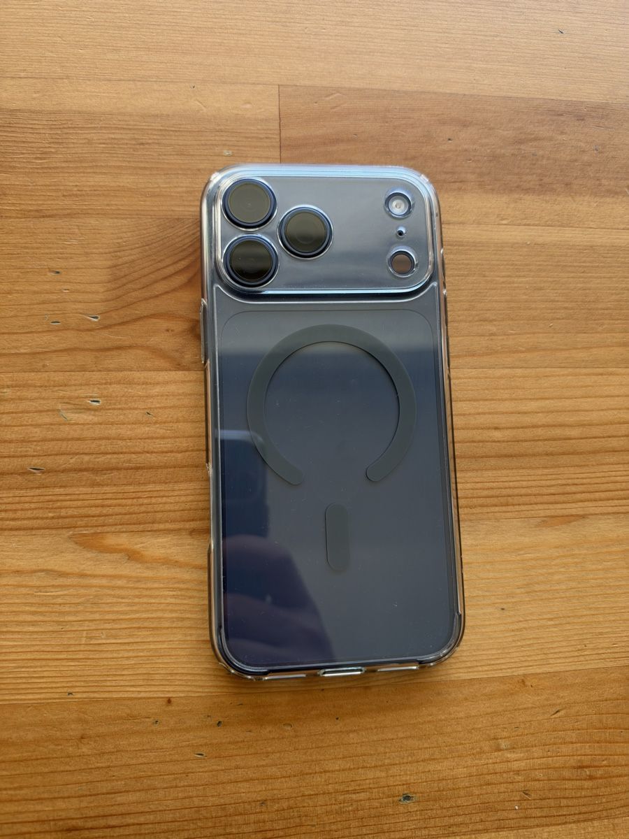 Apple Telefoni cellulari / Smartphones: iPhone 17 pro Max bleu 2 TB excellent état  – Usato da Chêne-Bougeries venduto da PPP1224 3