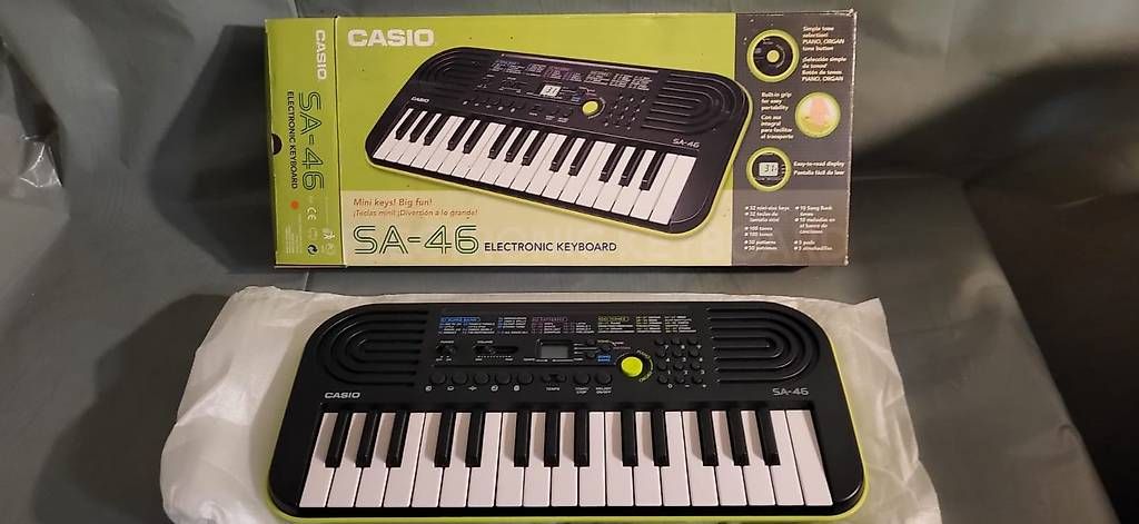 Claviers: Elektronisches Keyboard Casio SA-46, neu und originalverpack – Neuf avec emballage d'origine à Curio par mia_vb5z