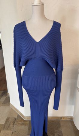 Rippstrick Kleid blau Grösse M neuwertig