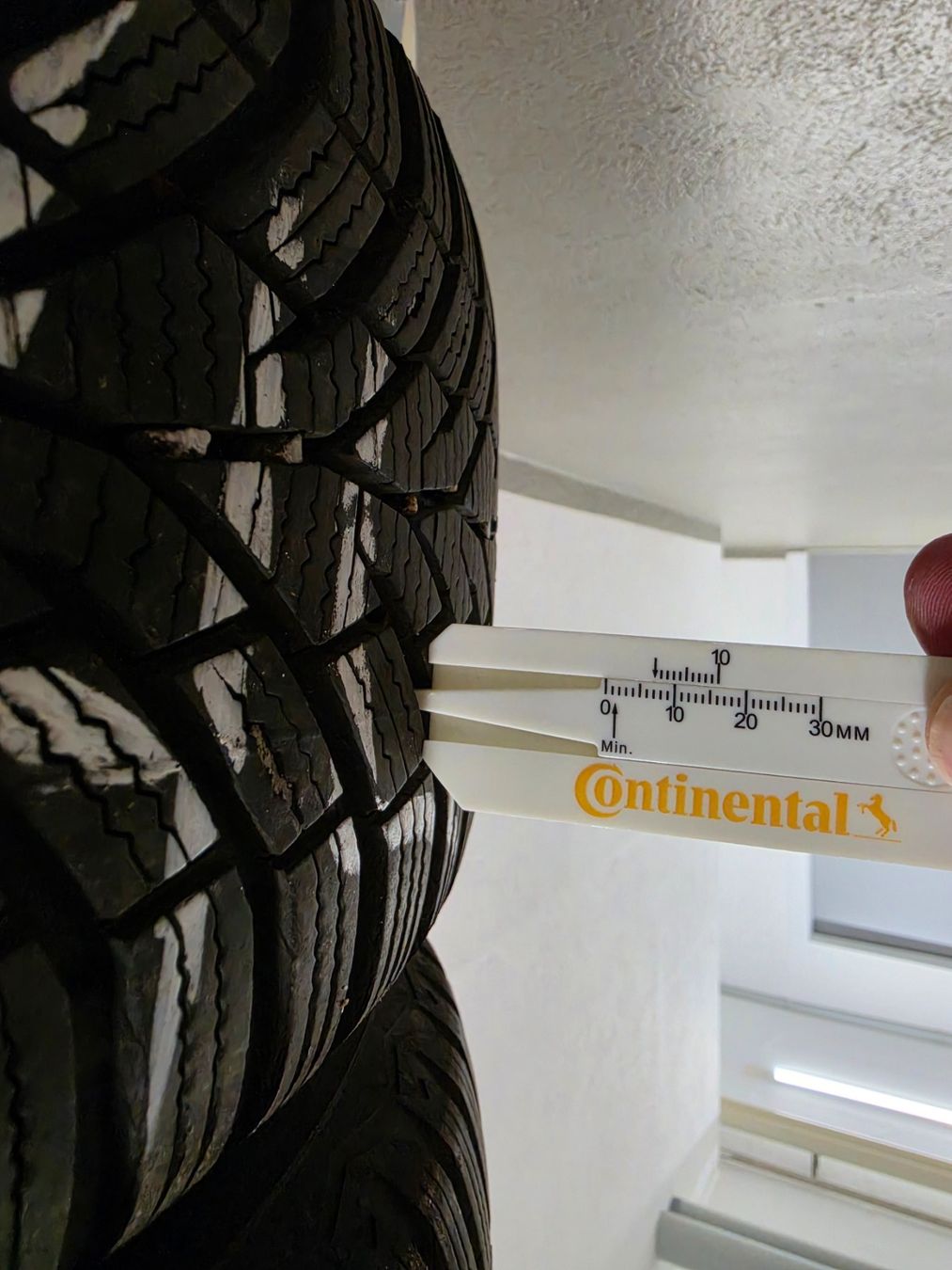 Continental Pneumatici & Ruote complete: Winterräder VW von Continental – Usato da Felben-Wellhausen venduto da REALLIFE20 8