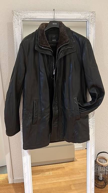 Jacken: Hugo-Boss Pelz Winterjacke – Gebraucht aus Kloten von cos_khp9