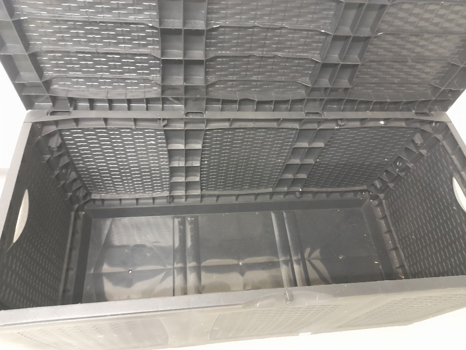 Box contenitori: kissenbox – Usato da Glattbrugg venduto da B_B 2