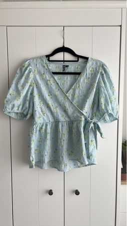 Bluse geblümt