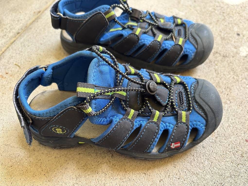 Scarpe per ragazzi: Trollkid Sandalen Gr. 30 – Usato da Zürich venduto da gone12