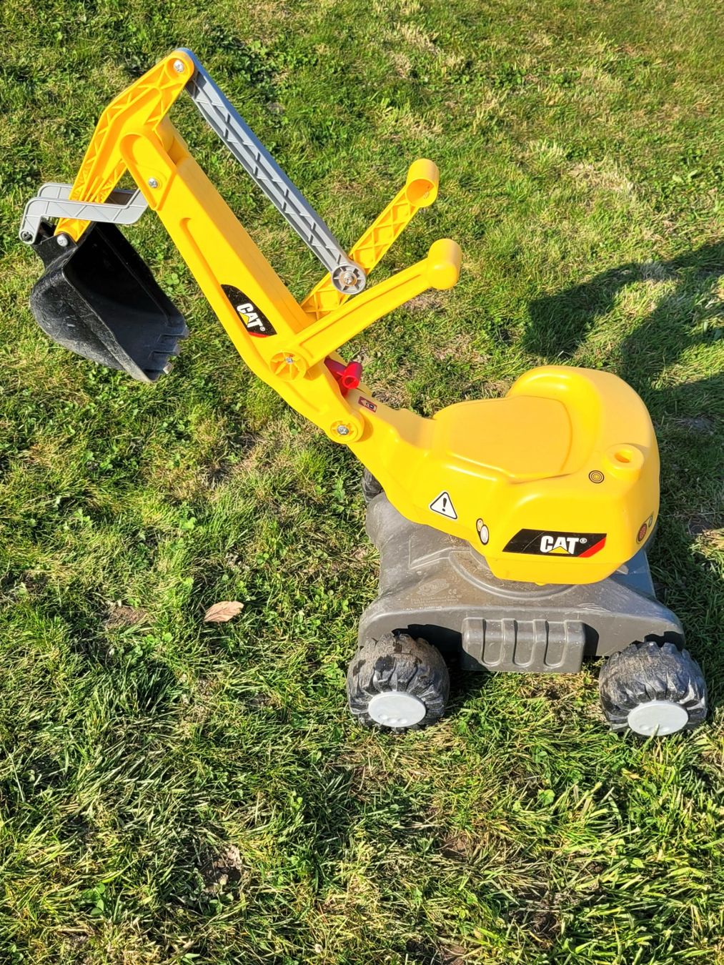 Sabbiera per bambini: Grosses Sandspielzeug-Set: CAT Sitzbagger & Schaufellader – Usato da Kölliken venduto da carddo 1