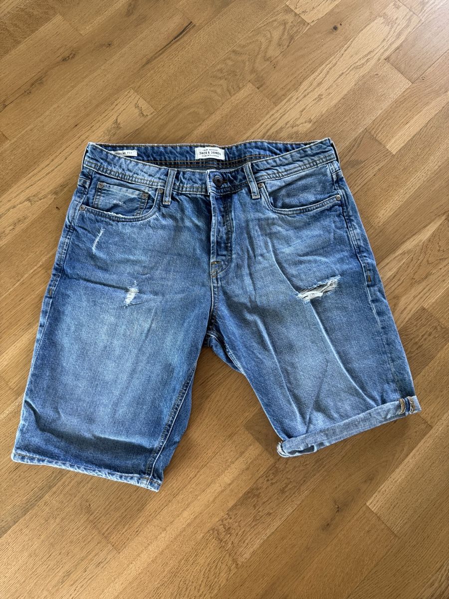 Jack & Jones Hosen: Jack&Jones denim shorts, size M. – Gebraucht aus Altendorf von wqv_97