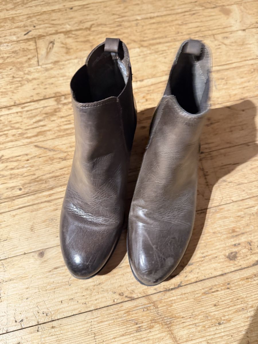 Scarpe da donna: Stiefelette von Leonardo Firenze – Usato da Donat venduto da troja007