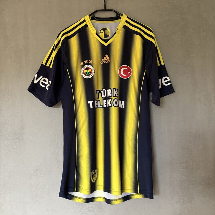 Les maillots 2015-2016 de Fenerbahçe par adidas