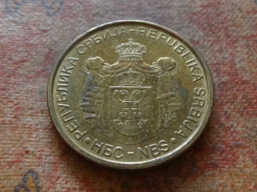 Alle Münzen: SERBIE   2  Dinars  2007 – Gebraucht aus Romanel-sur-Lausanne von Swift13 1