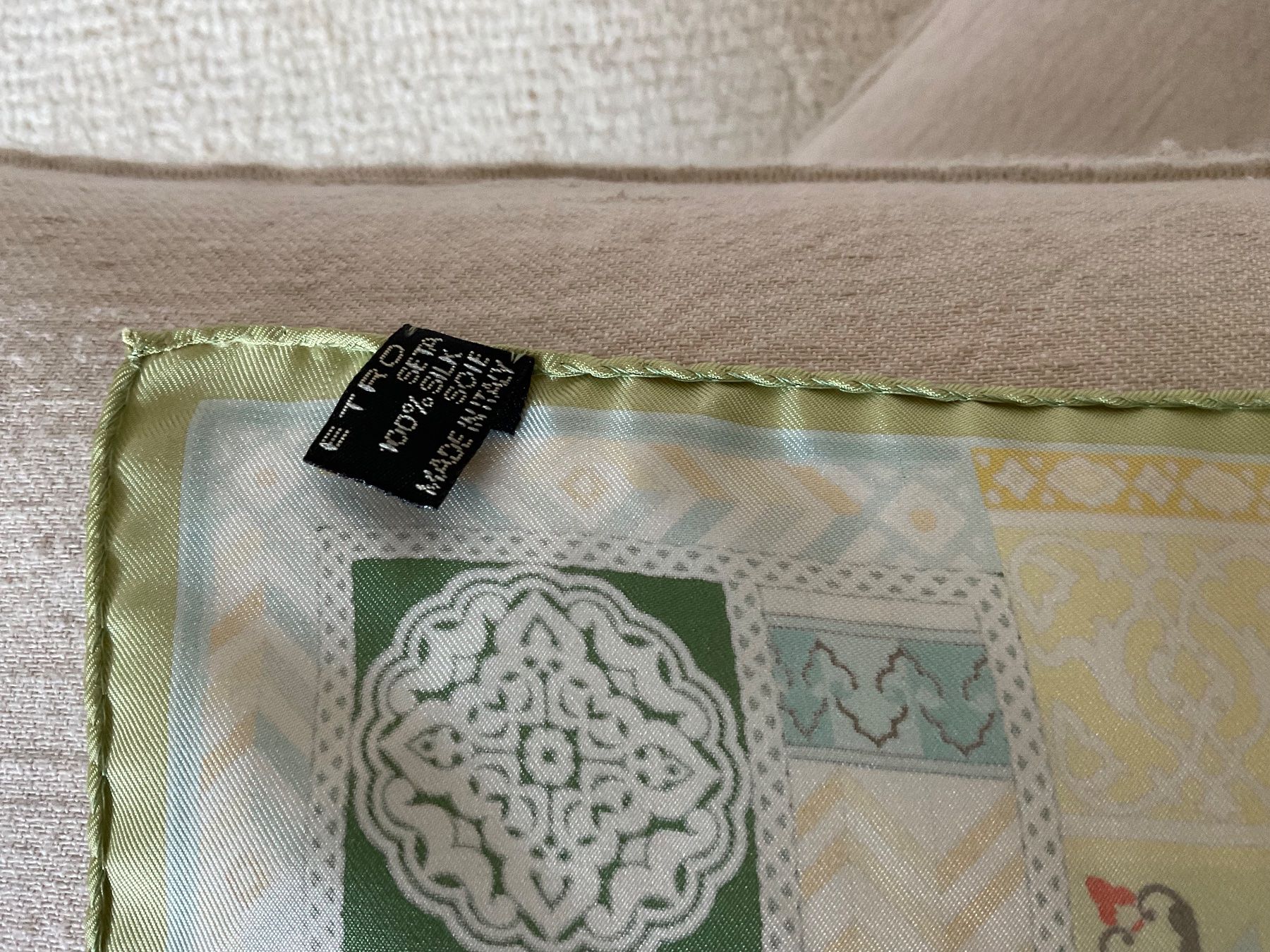Etro Foulard & Sciarpe: Etro Tuch 100% Seide Top Zustand! – Usato da Zürich venduto da ves_w6wl 2