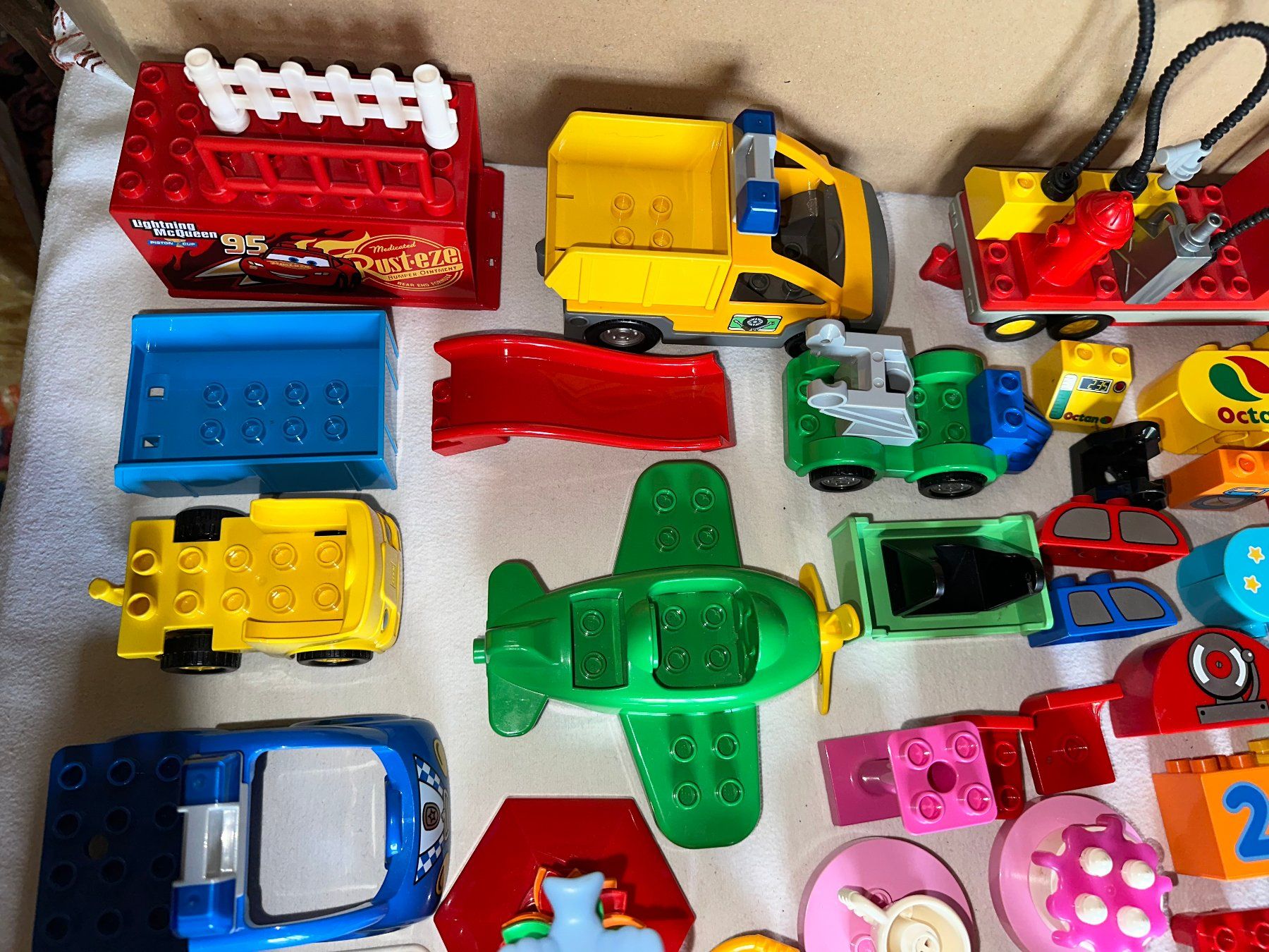Lego Kit di costruzioni: Lot de plus de 70 pièces diverses Lego-Duplo – Usato da Ste-Croix venduto da mjmg 2