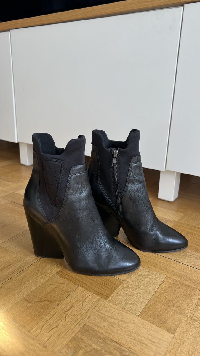 Ash Scarpe da donna: Ash Black Boots – Usato da Genève venduto da liz_68sg