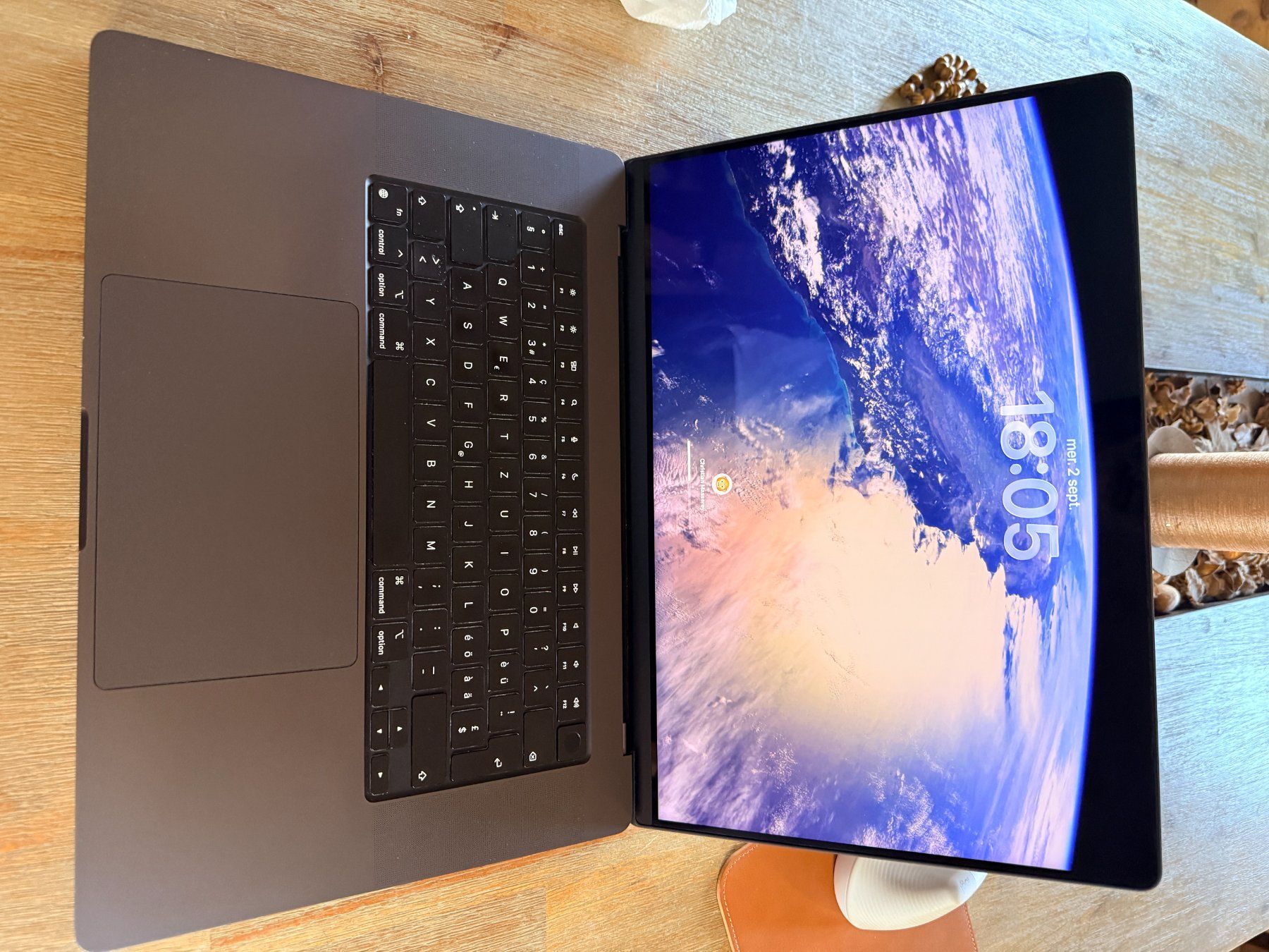 Apple Notebook: Macbook Pro Apple M3 Max 16 pouces – Usato da Randogne venduto da chr_nfh8 1
