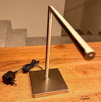 Schöne neuwertige Bürotischlampe sehr günstig abzugeben