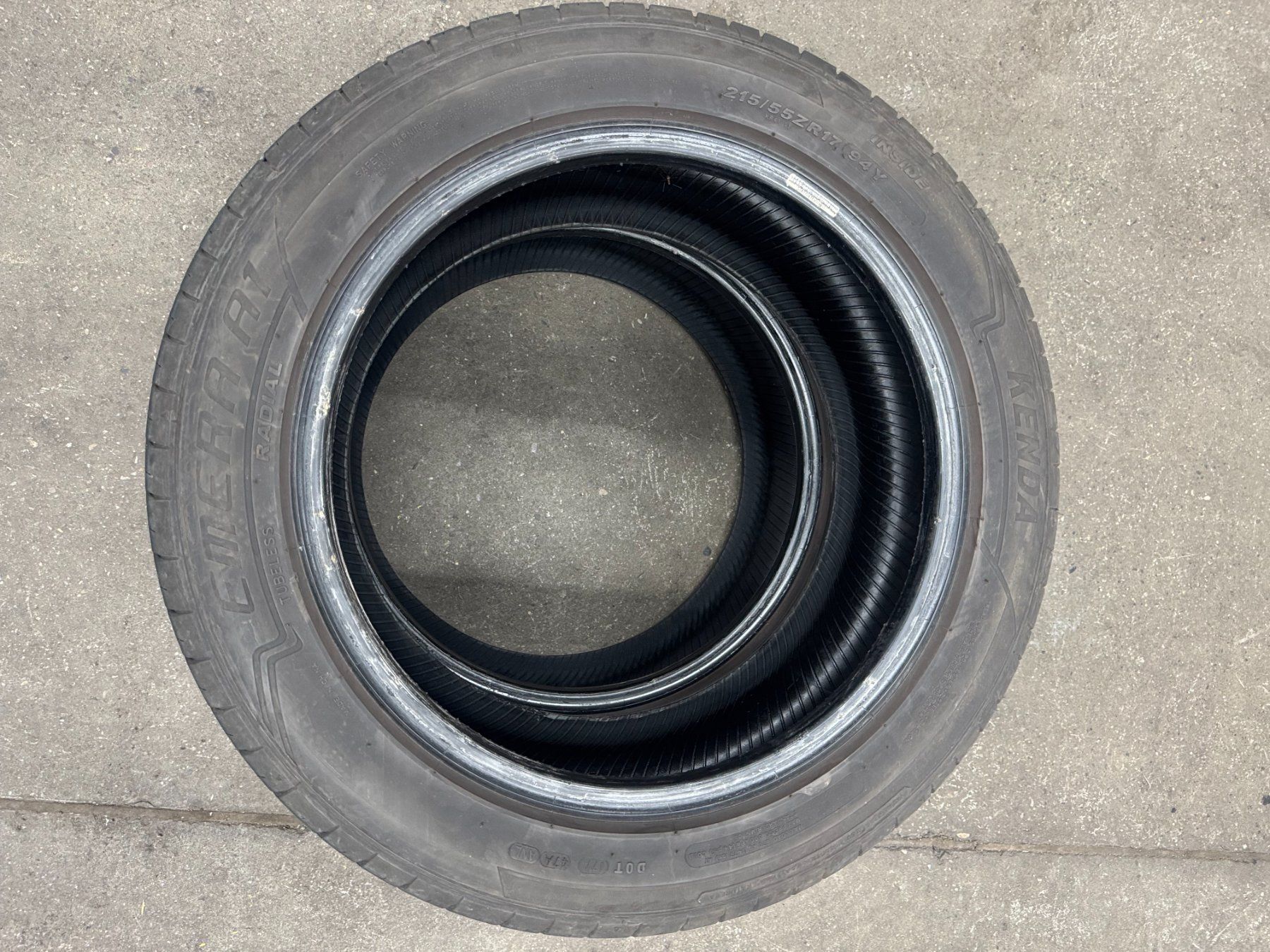 Pneus & Kompletträder: 2x Kenda 215/55ZR17 94Y – Gebraucht aus Berneck von garagekaufmann