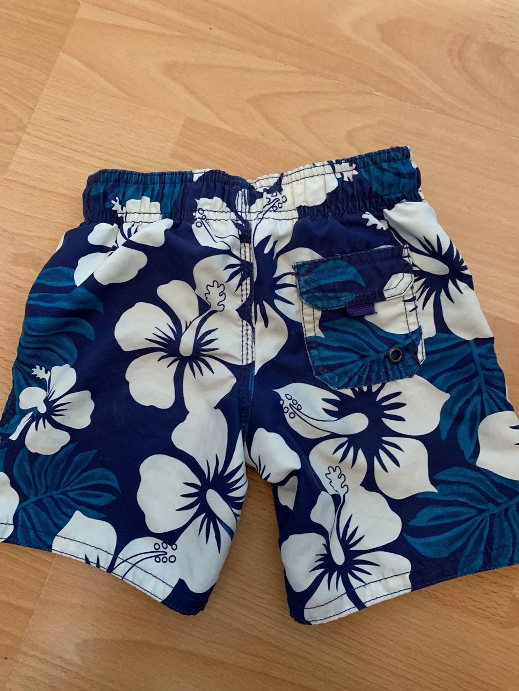 H&M Costumi da bagno: Joli short de bain H&M taille 98-104 – Usato da MEYRIN venduto da Gwendo10 1