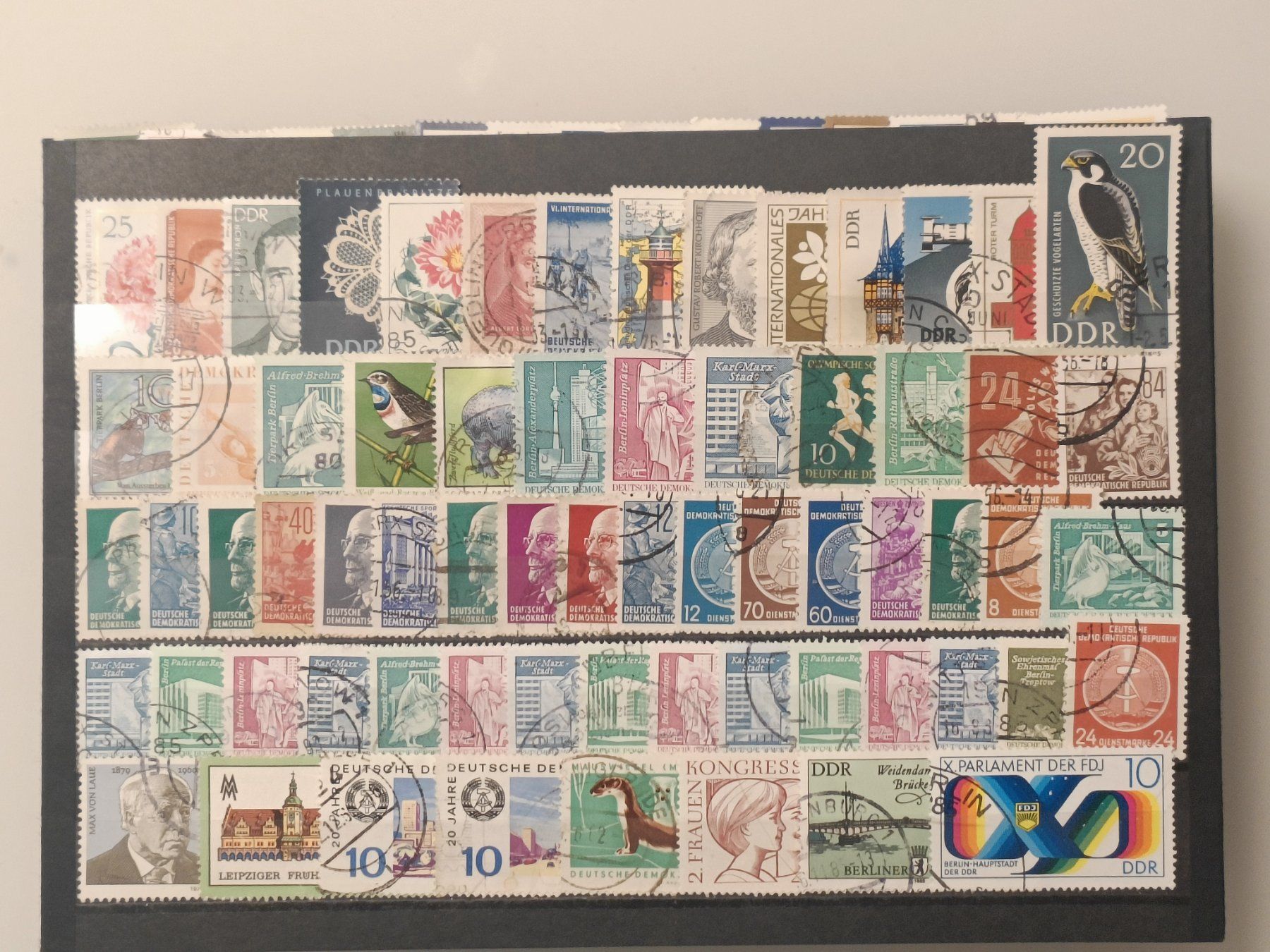 Tutti i francobolli: schönes DDR Lot gestempelt – Usato da Dübendorf venduto da goeggi79