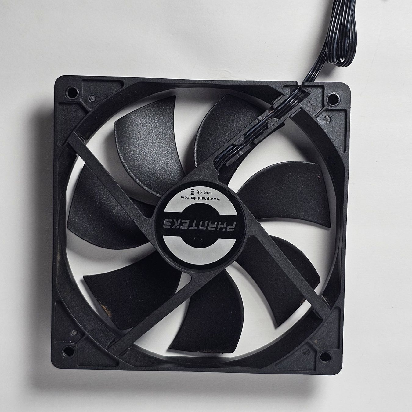 Phanteks Custodie: 2x Phanteks Gehaeuseluefter 120mm – Usato da Goldau venduto da MarketVentures 1