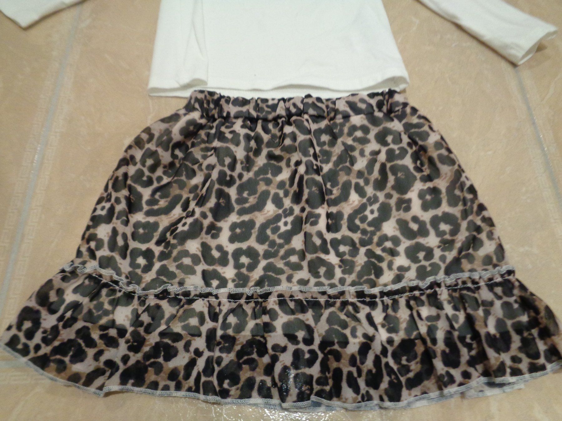 Guess Kleiderpakete & -sets: Guess NWT Set, 3J 98 – Neu (gemäss Beschreibung) aus Klingnau von Markus14 1