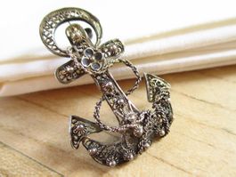 Antiker Filigranschmuck Brosche Anker in Silber Filigran