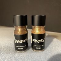 Lush Flüssiger Eyeliner grounded & fantasy