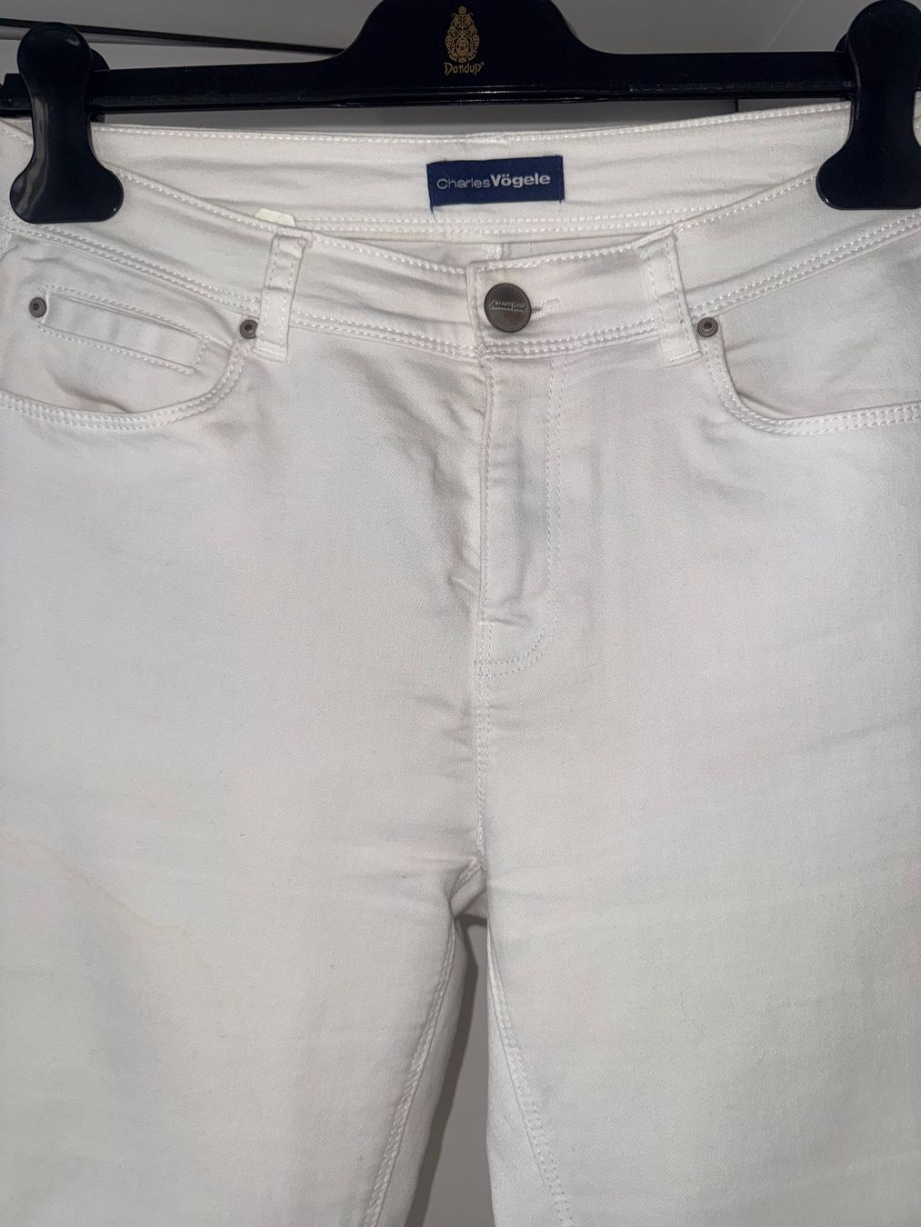 Jeans: weiße Slim-Jeans Gr.36 – D'occasion à Buchrain par nat_pl5p 4