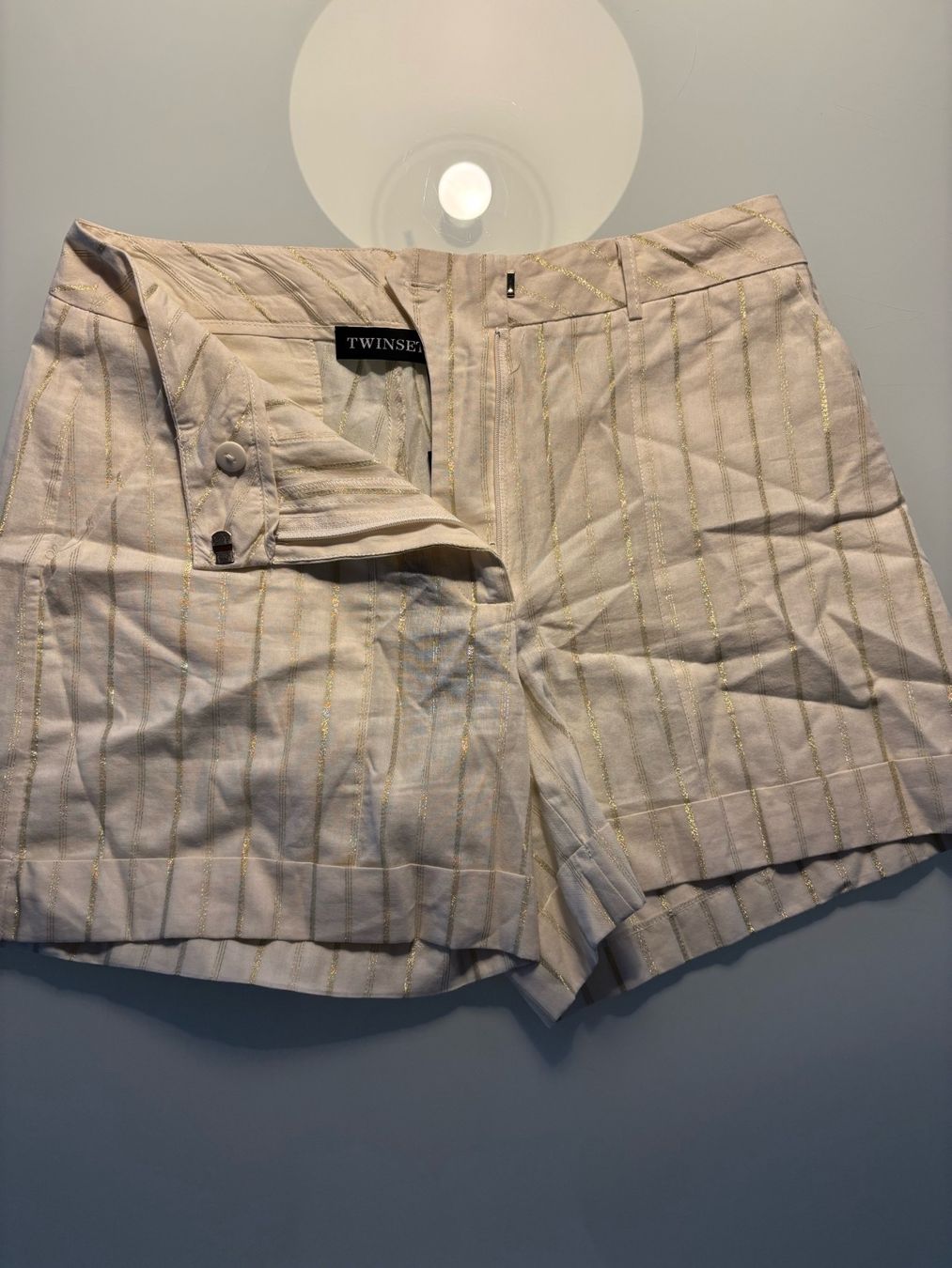 Twinset Pantaloni: TwinSet Simona Barbieri shorts – Nuovo e nell'imballaggio originale da Eglisau venduto da SAM240186