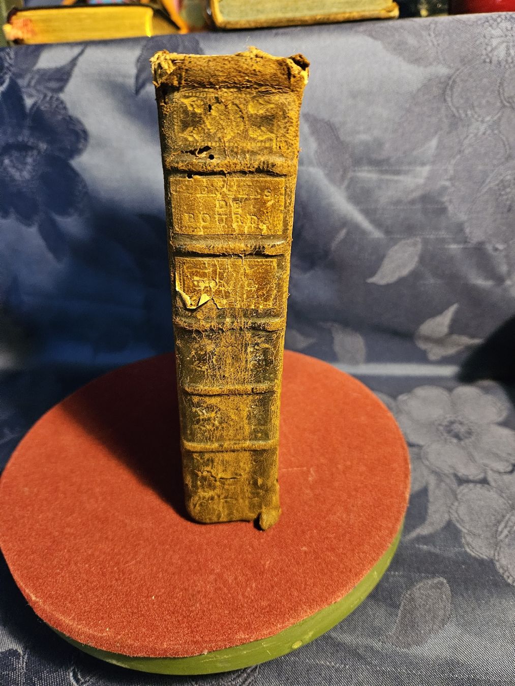 Libri: Sakrahl Uraltes Buch – Usato da Kriens venduto da gra_fhn7