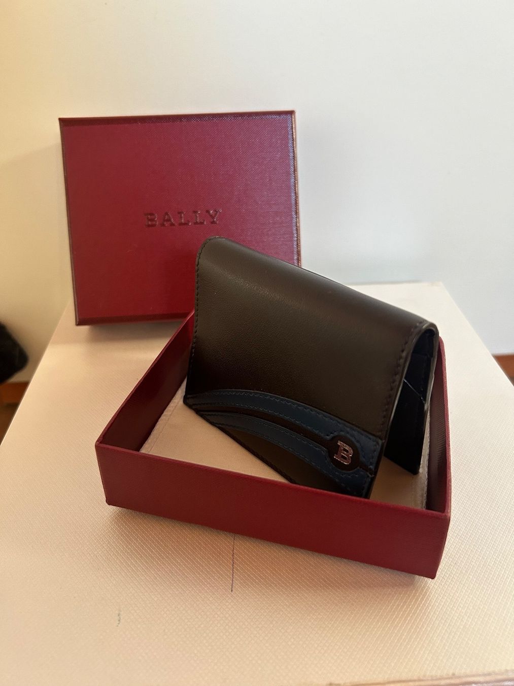 Bally Portafogli: Bally double cardholder leather. NEW with box – Nuovo e nell'imballaggio originale da Muzzano venduto da Sidney_3 2
