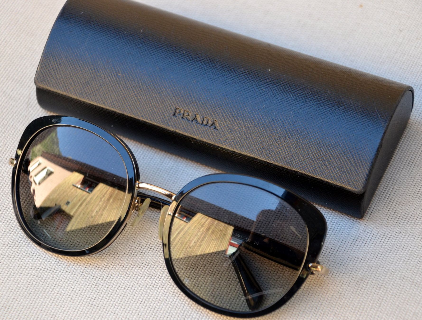 Prada Occhiali & Lenti: Prada SPR52O Sonnenbrille  /  lunettes de soleil – Usato da Collonges venduto da arashee 2