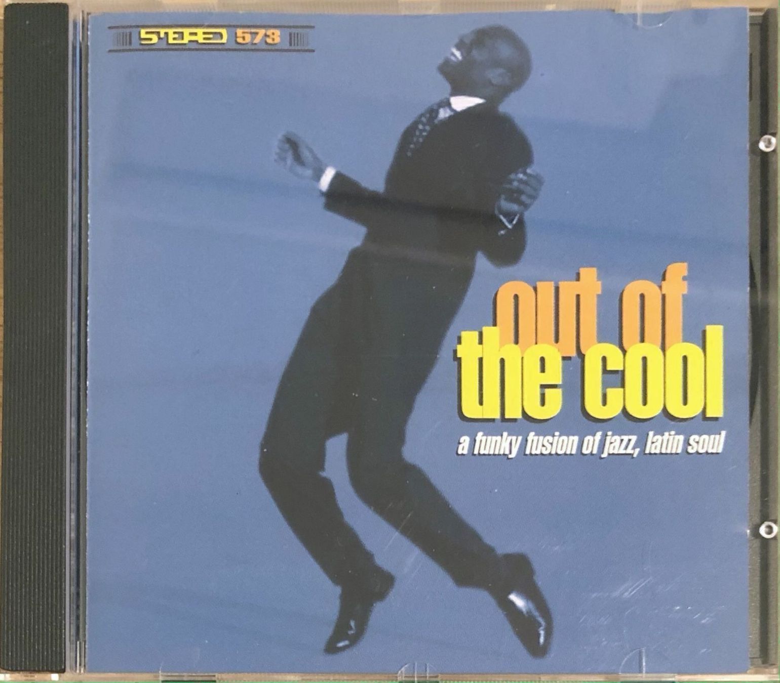 CDs: Various - Out Of The Cool – Gebraucht aus Martigny von jereq