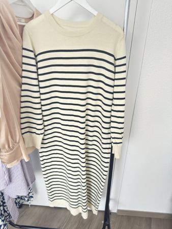 Kleid Größe L